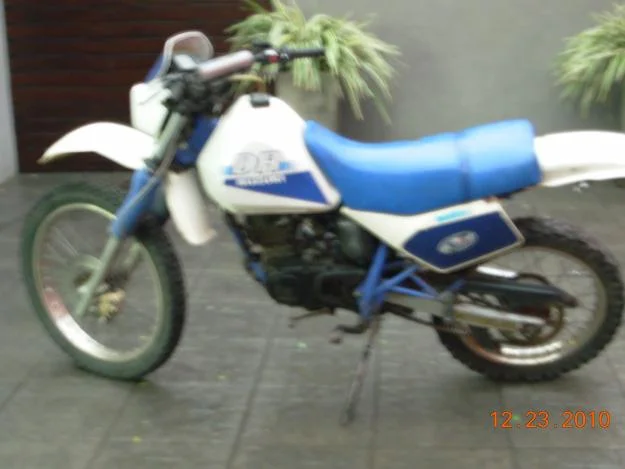 1992 Suzuki DR 125