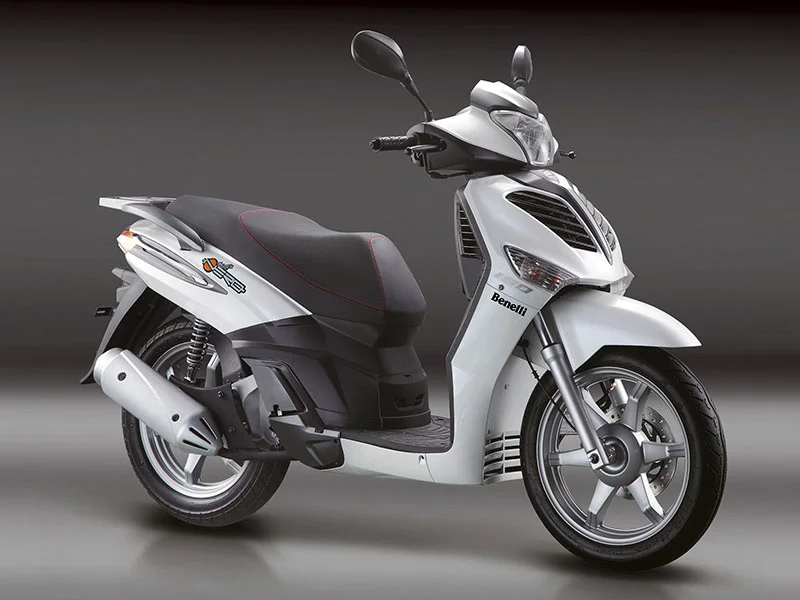 2020 Benelli Caffenero 150