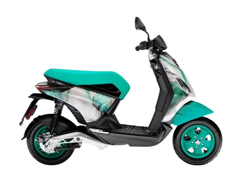 2024 Piaggio 1 FCW