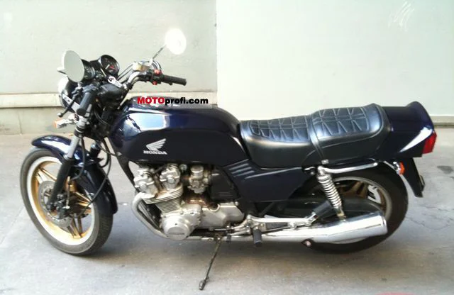 1982 Honda CB 750 F 2