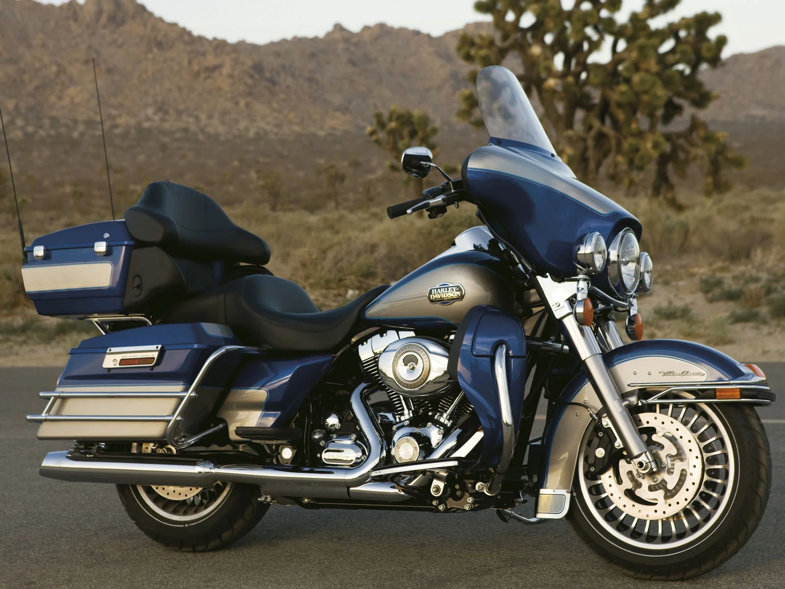 2009 Harley-Davidson FLHTCU Ultra Classic Electra Glide