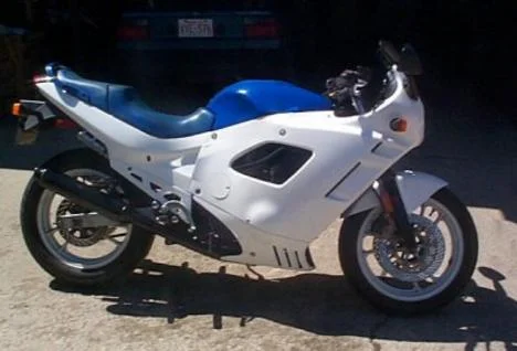 1990 Suzuki GSX 600 F 