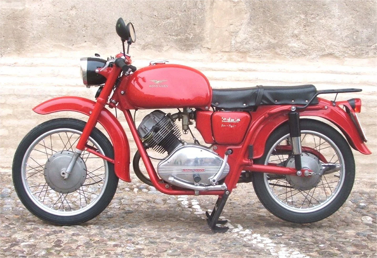 1963 Moto Guzzi Lodola 175 Gran Turismo