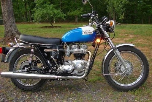 1991 Triumph Trident 750 (reduced effect #2)