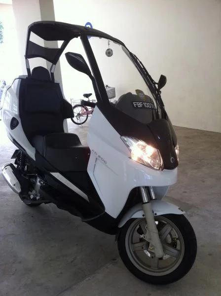 2011 Adiva AD 200