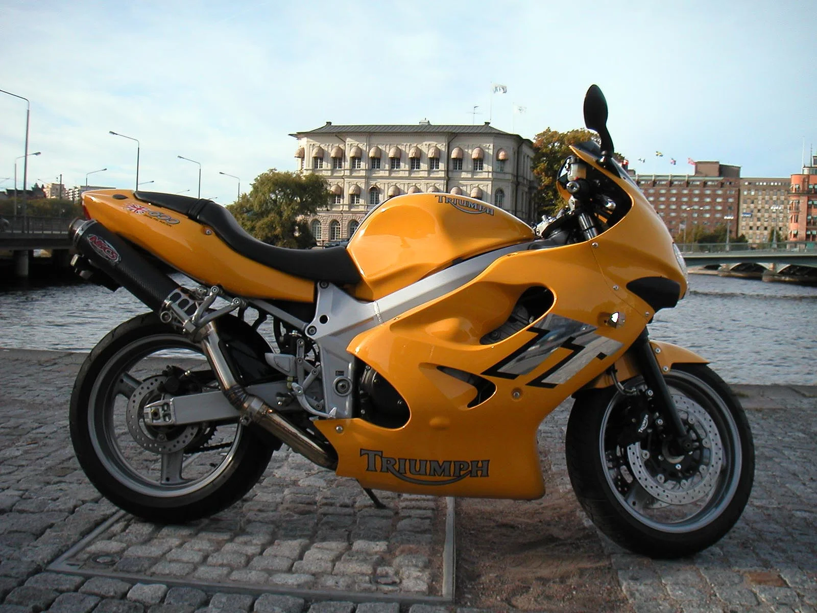 2001 Triumph TT 600