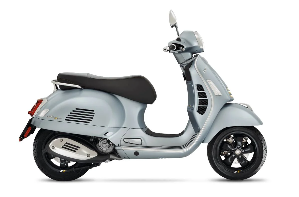 2021 Vespa GTS Super 300 Tech