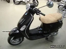 2009 Vespa LX 125