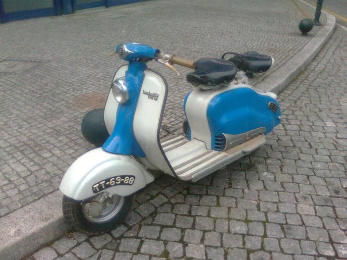 1957 Lambretta LDA150 series 3