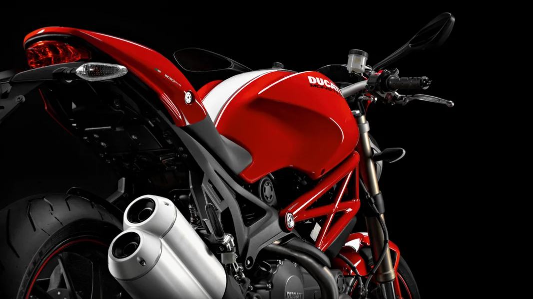2011 Ducati Monster 1100 EVO