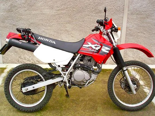 2002 Honda XR 200 R