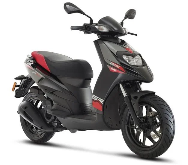 2017 Aprilia SR Motard 125