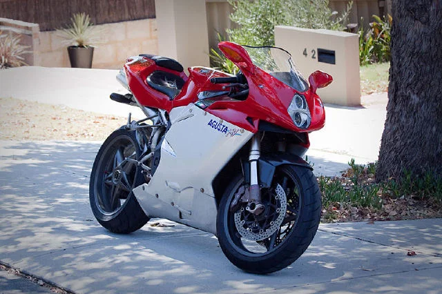 2005 MV Agusta F4 1000S 1+ 1