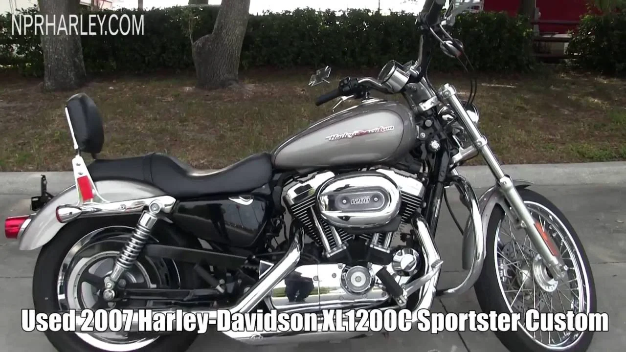 2007 Harley-Davidson XL1200C Sportster Custom
