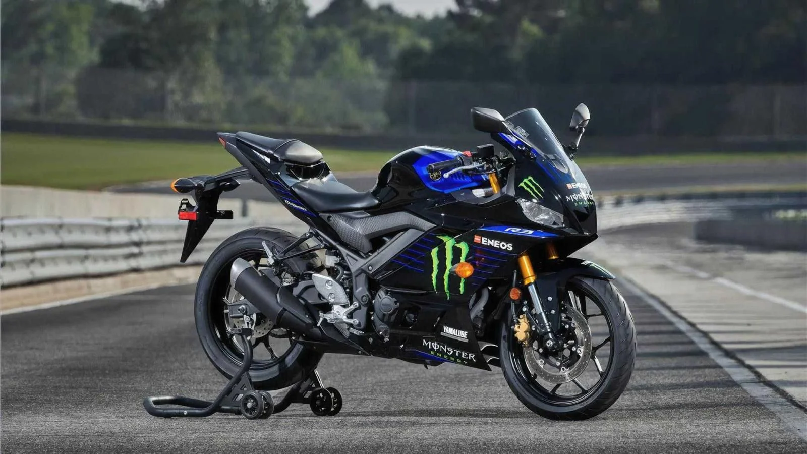 2021 Yamaha YZF-R3 Monster Energy