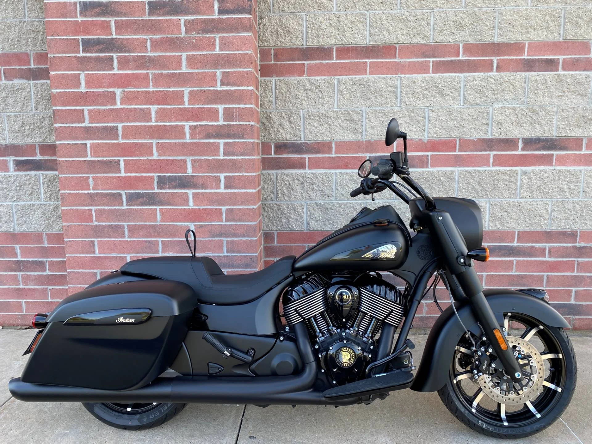 2021 Indian Springfield Dark Horse