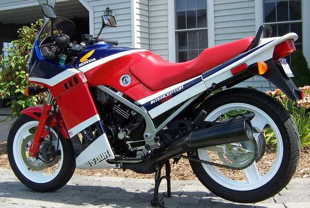 1986 Honda VF 500 F 2