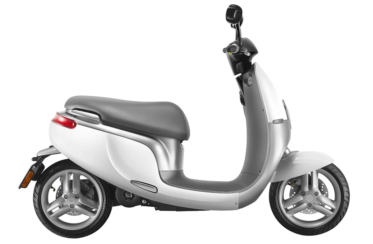 2021 Saxxx Ecooter E1R