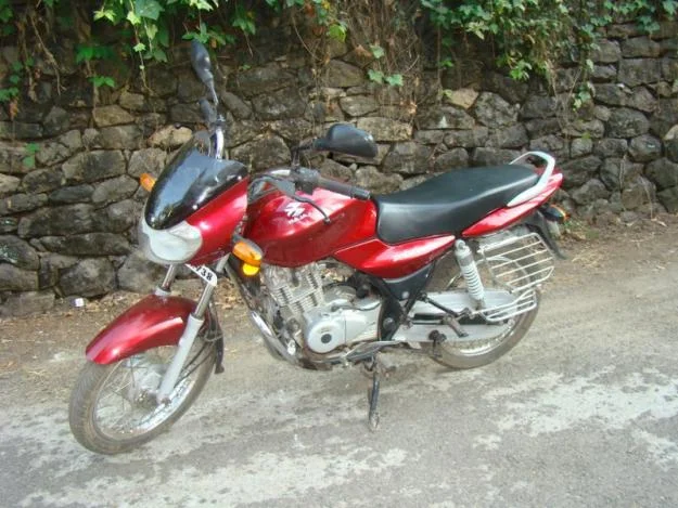 2006 Bajaj Discover