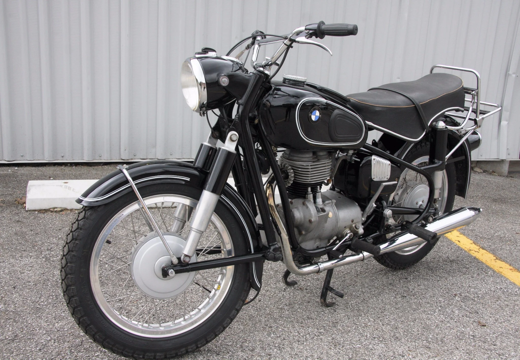 1963 BMW R27