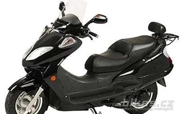 2019 UM Arrow 150