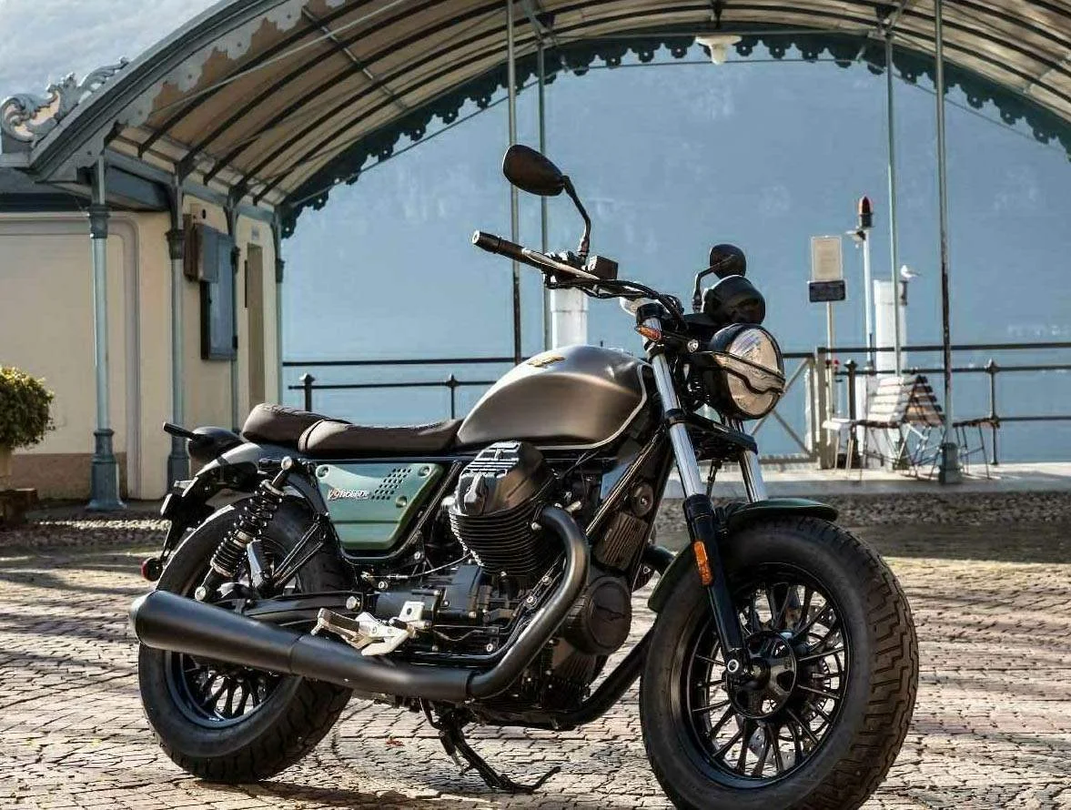 2021 Moto Guzzi V9 Bobber Sport