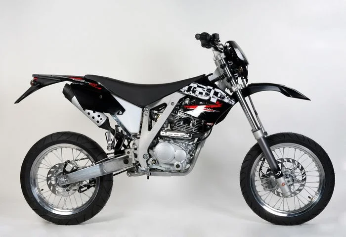 2010 AJP PR4 200 SM