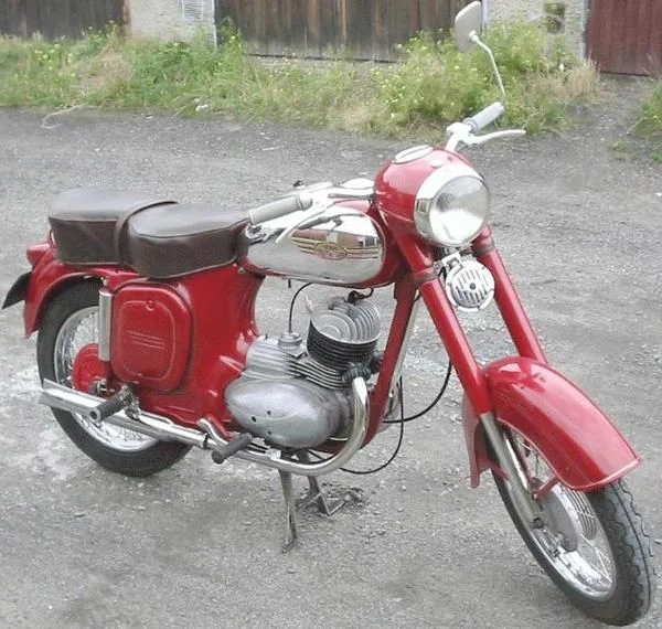 2012 Jawa-CZ 125 Travel