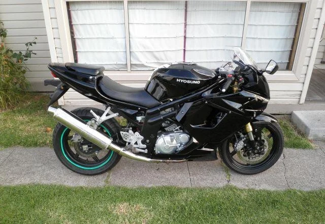 2008 Hyosung GT650R