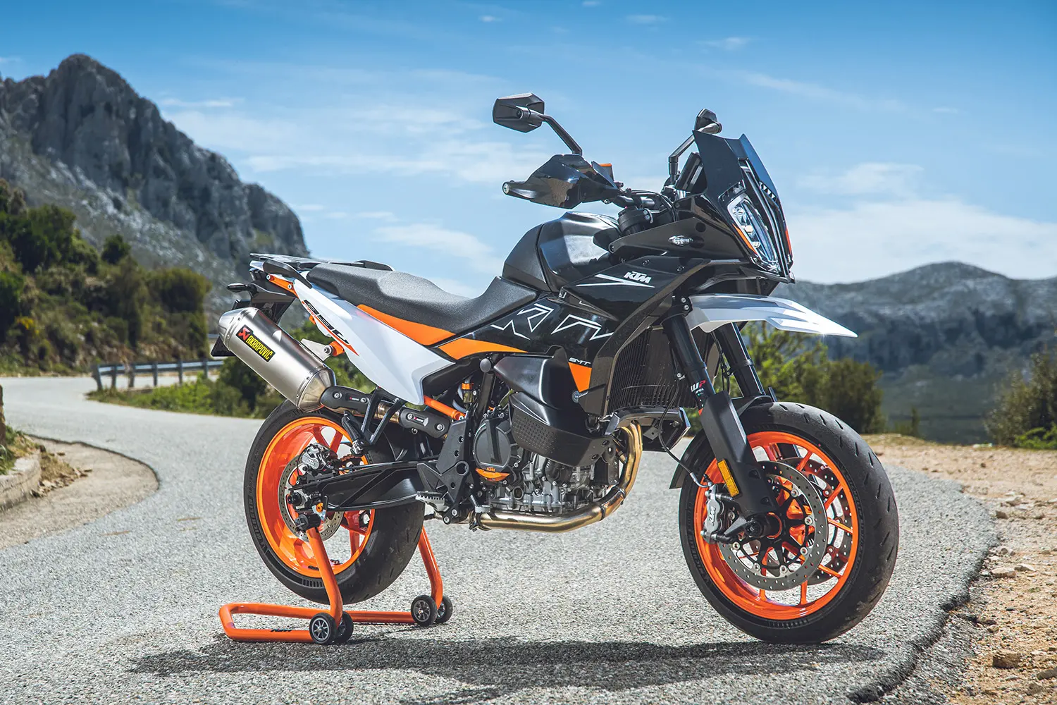 2023 KTM 890 SMT
