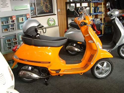 2009 Vespa Zafferano 50