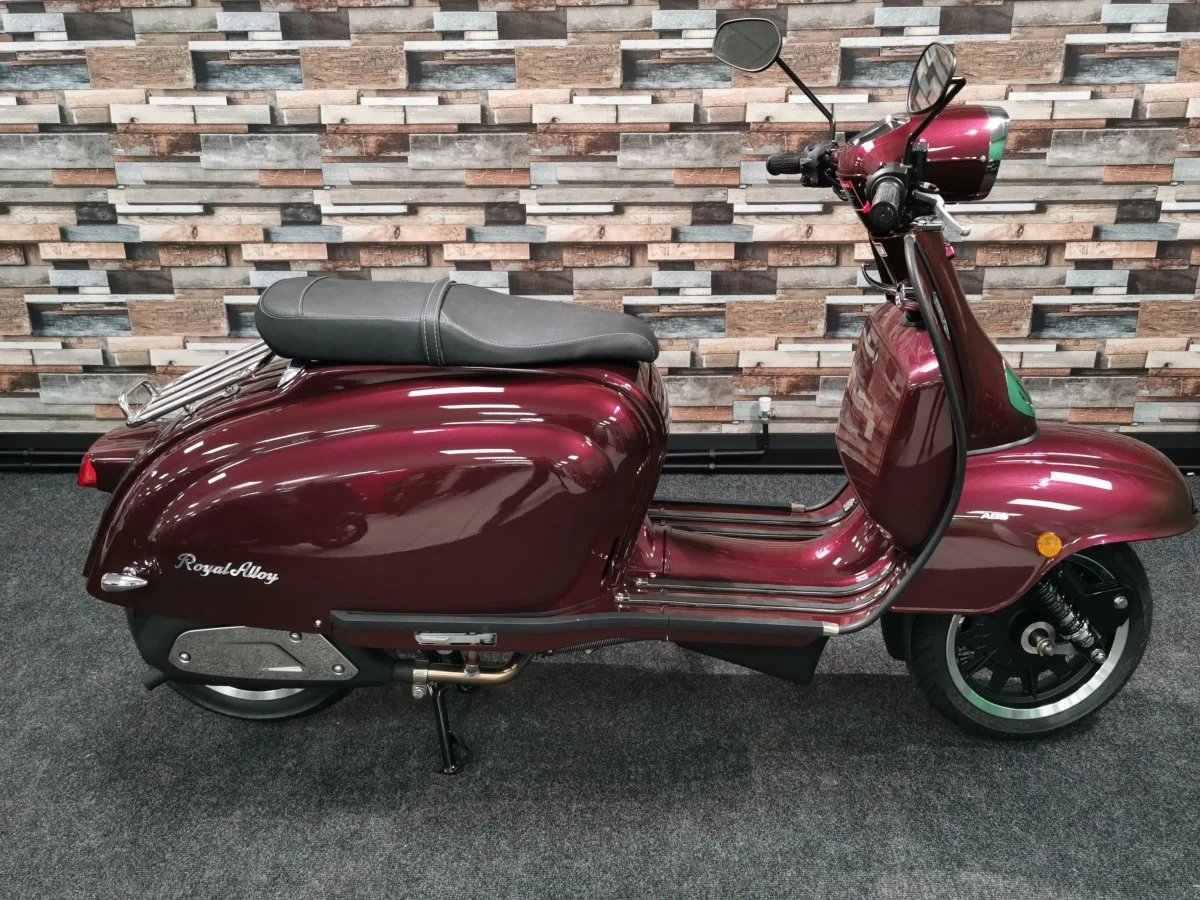 2021 Royal Alloy TG 300
