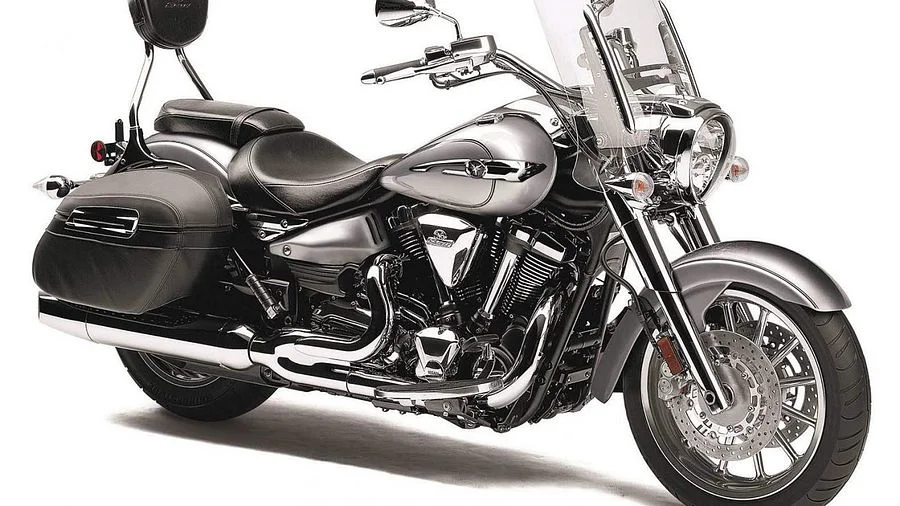 2016 Yamaha Star Roadliner S