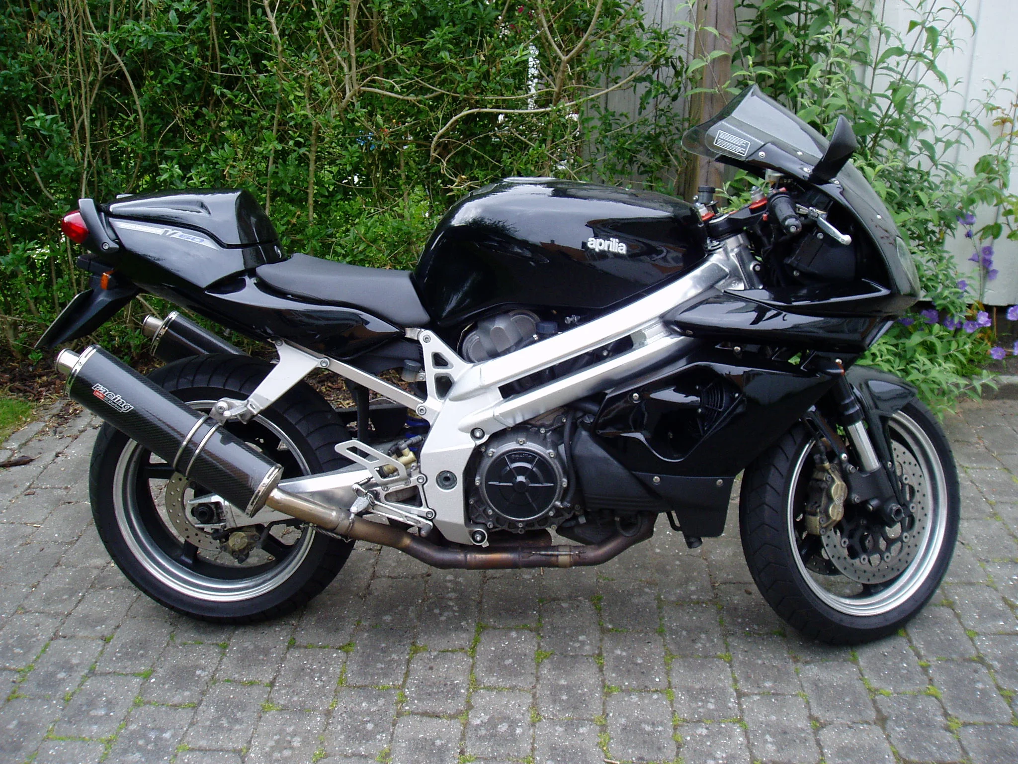 2002 Aprilia SL 1000 Falco