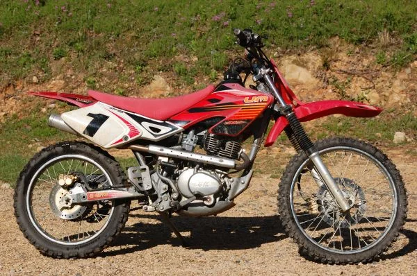 2006 UM DTF 90