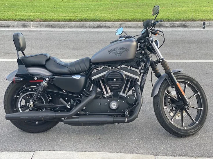 2016 Harley-Davidson Sportster Iron 883 Dark Custom
