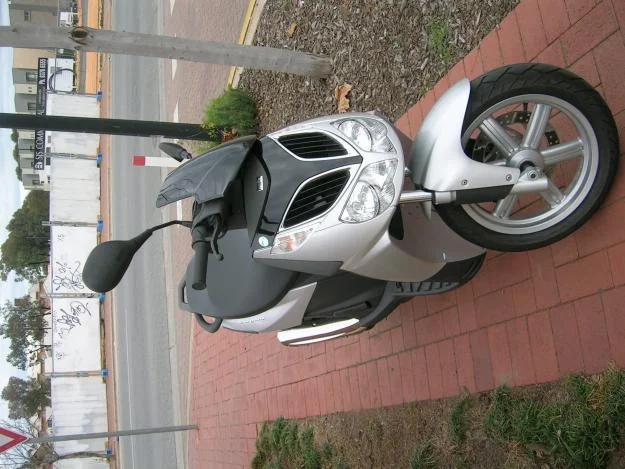 2006 Aprilia SportCity 125