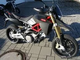 2010 Aprilia Dorsoduro 750 Factory