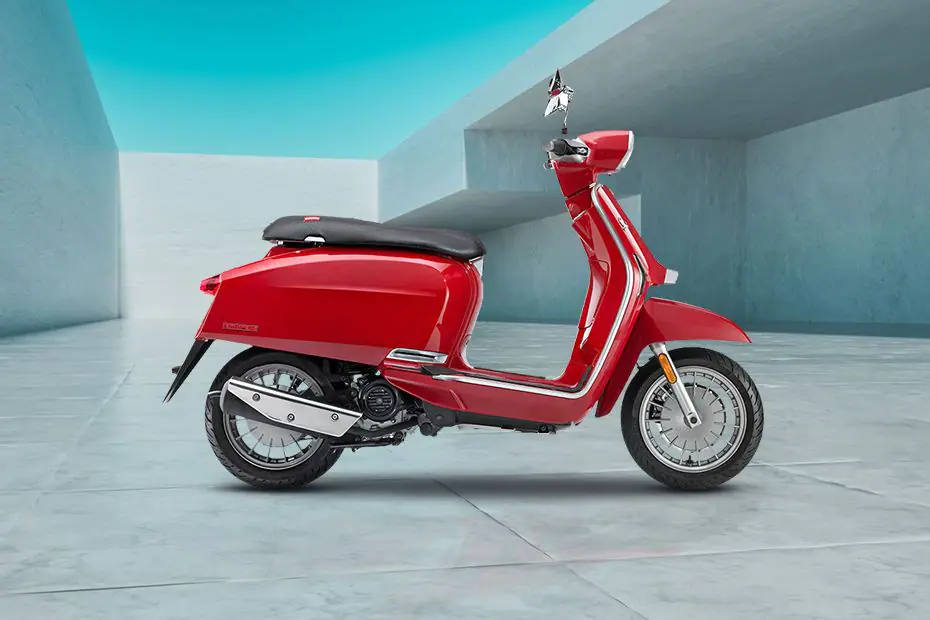 2022 Lambretta V50 Special