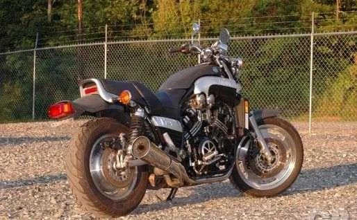 1995 Yamaha VMX 1200 V-Max