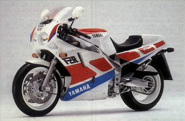 1990 Yamaha FZR 1000