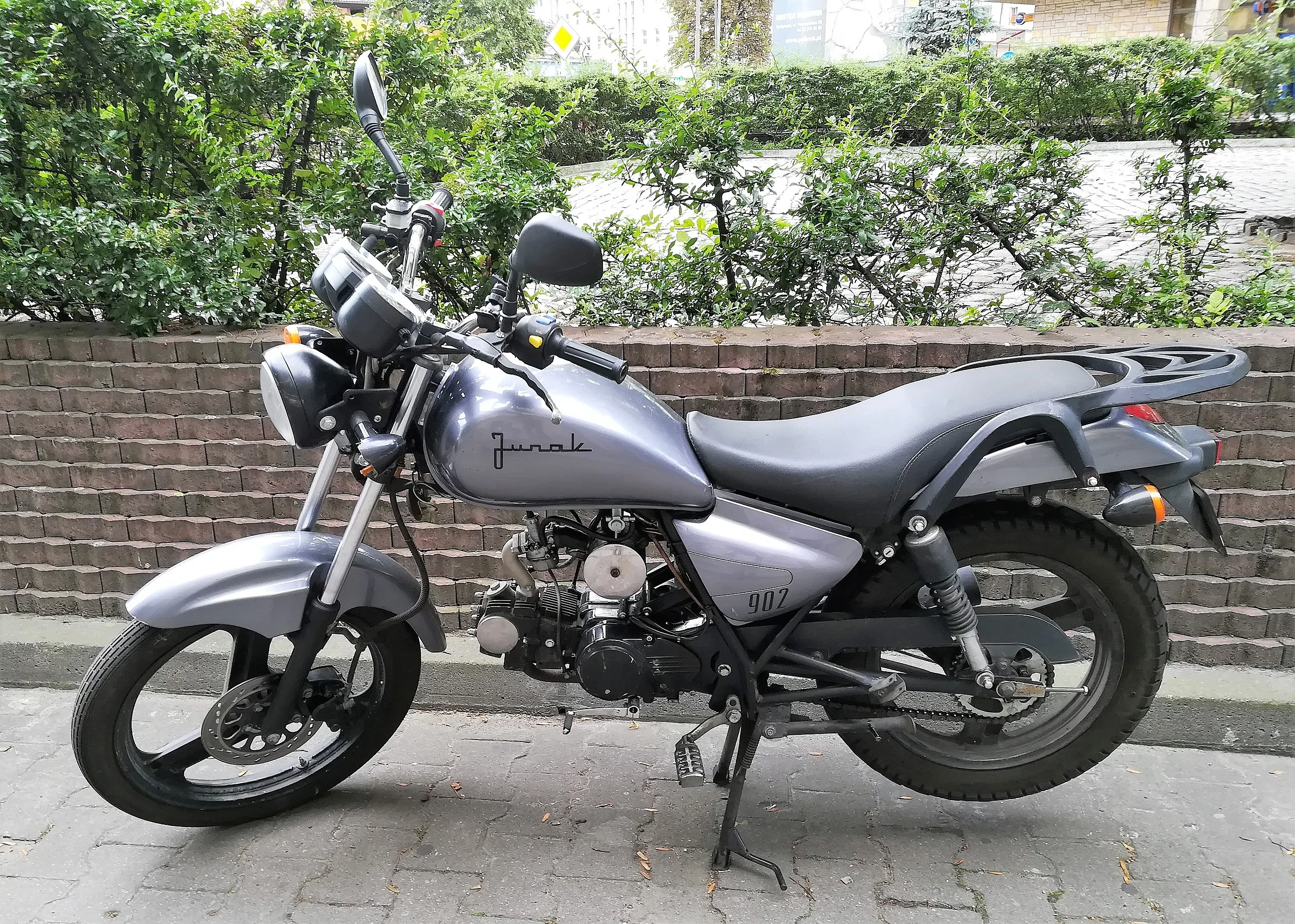 2020 Junak 902