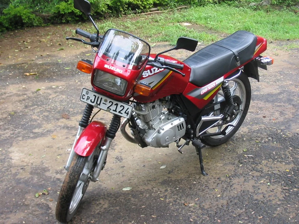 1999 Suzuki GS 125 ES
