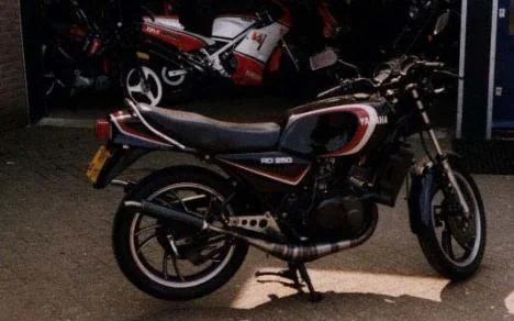 1982 Yamaha RD 250 LC