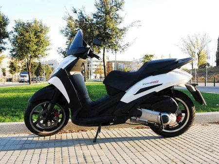 2010 Peugeot Geopolis 250