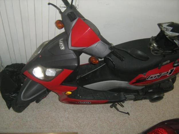 2010 UM GP1-R 150