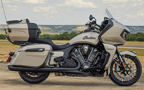 2023 Indian Pursuit Dark Horse