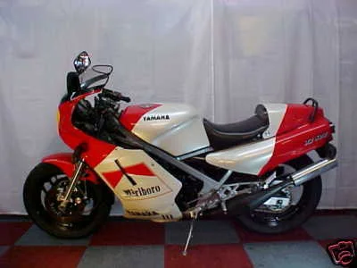 1985 Yamaha RD 500 LC
