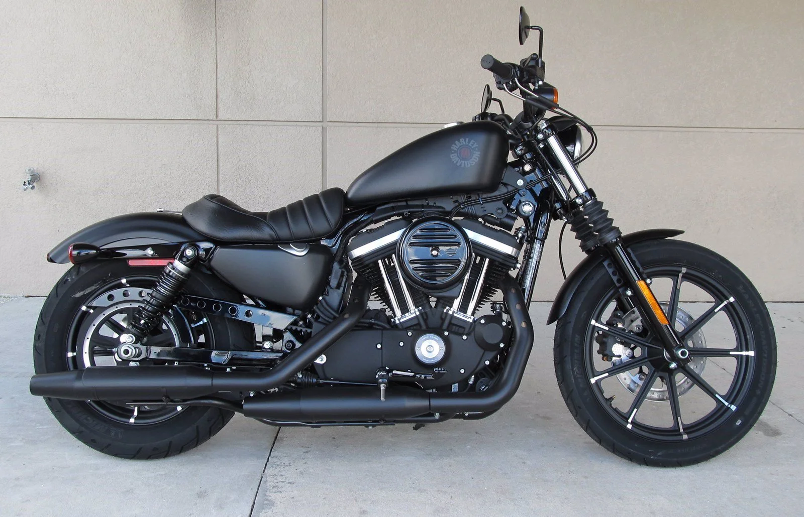 2019 Harley-Davidson Sportster Iron 883