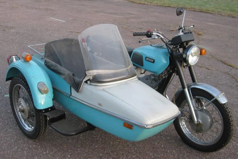 1975 IZH Jupiter 3 (with sidecar)